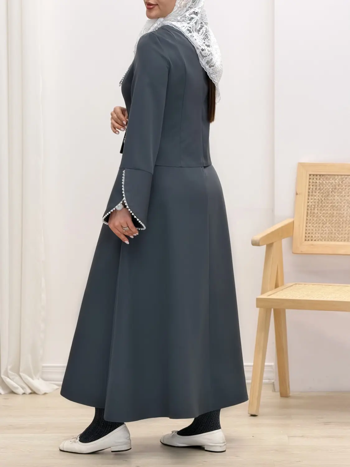 4397-کت و سارافون لاله